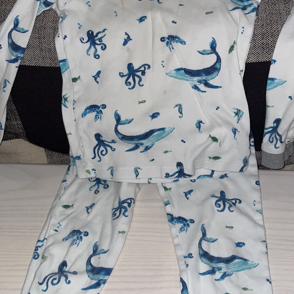 ❤️🤩BURT’S BEES PJS! 🐝 - Picture 3 of 3